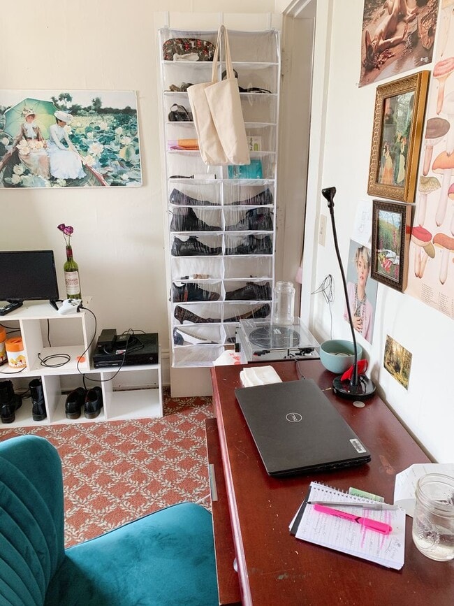 Building Photo - 1030 N Garden St