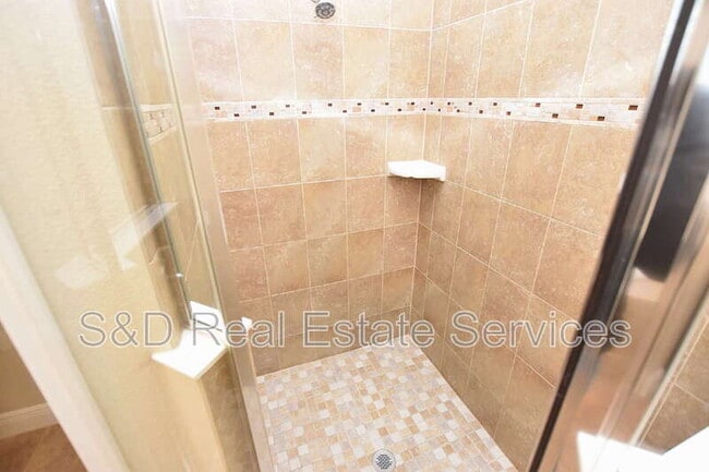 Building Photo - 1977 Wind Meadows Dr