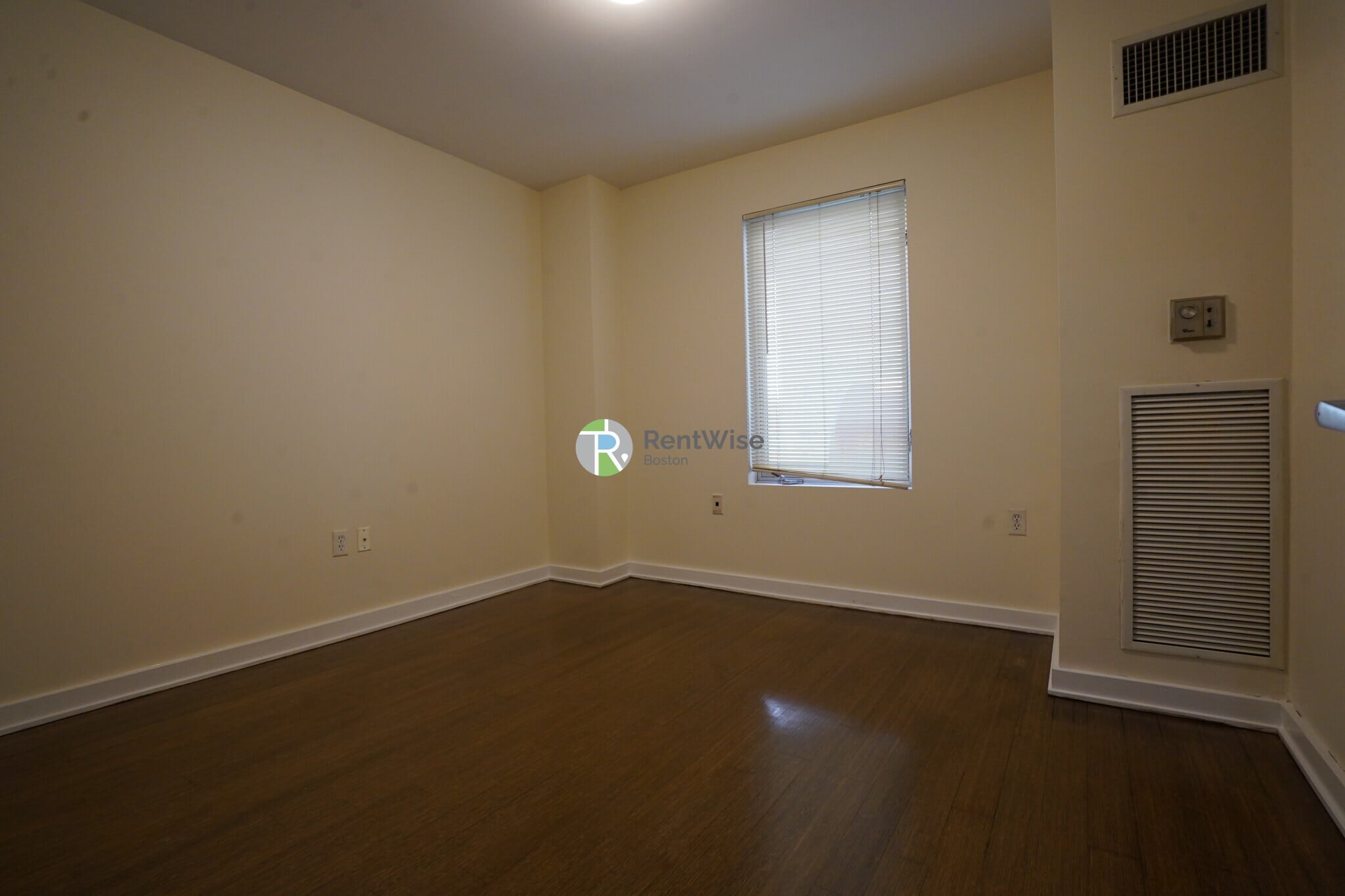 Building Photo - 40 Boylston St