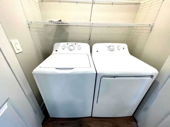 Building Photo - 5901 Co Rd 277