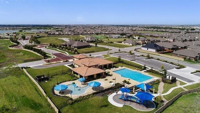 Building Photo - 18024 Stefano Dr