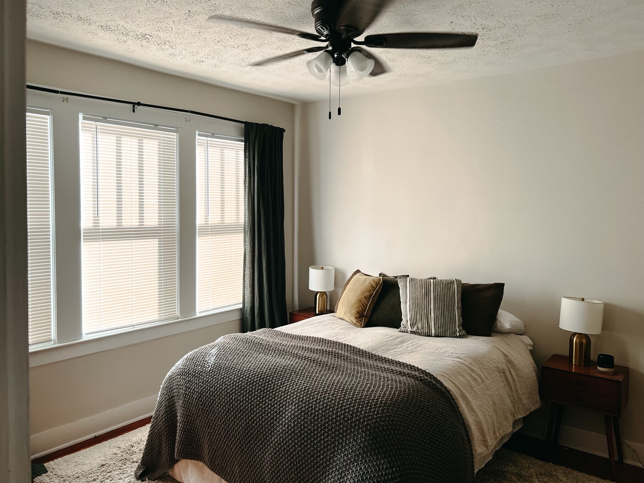 Guest Bedroom - 4539 Post St