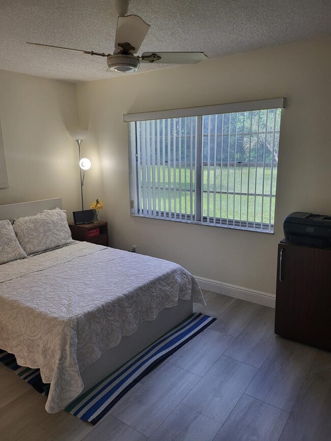 Building Photo - 8305 NW 61st St