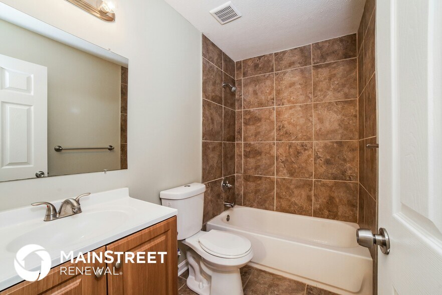 Building Photo - 4912 Simpson Dr