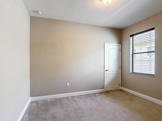 Building Photo - 5103 Appenine Loop W