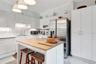 Building Photo - 7616 Elm Ridge Dr