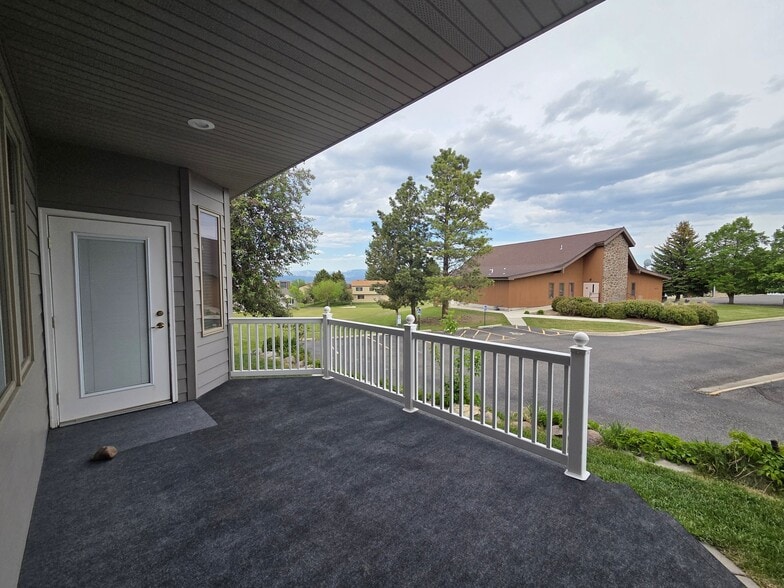 Building Photo - 521 Burnham Pl