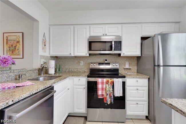 Building Photo - 6300 South Pointe Blvd