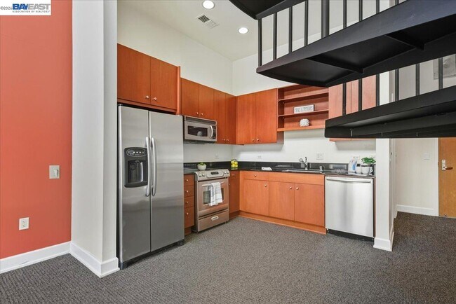 Building Photo - 809 Clay St