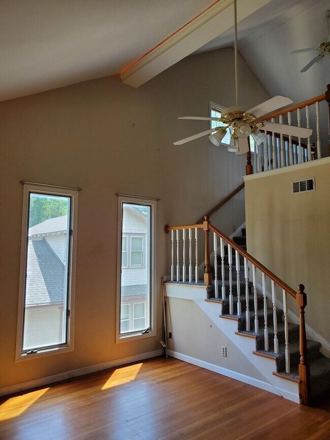 Building Photo - 3209 Chatfield Pl