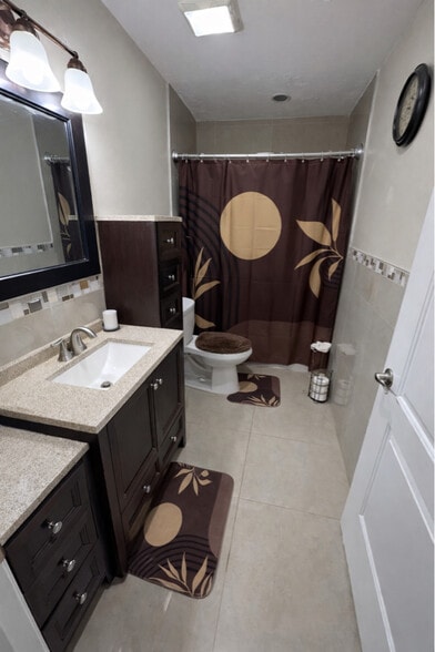 Building Photo - 3255 SW 2nd St