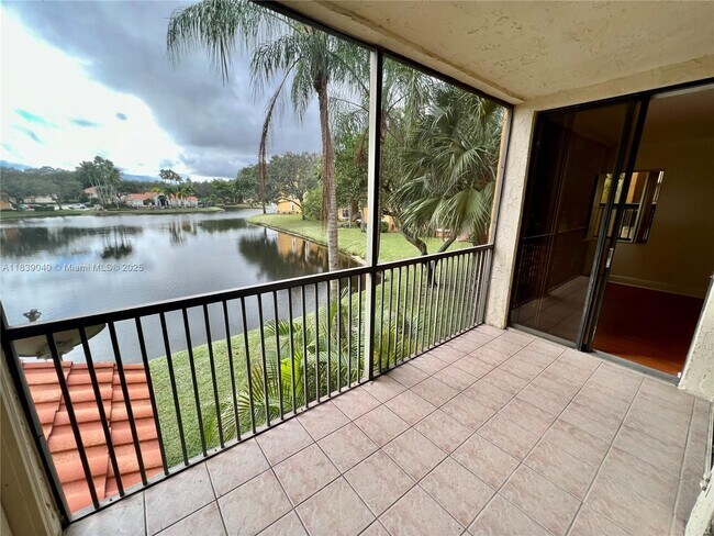 Building Photo - 3858 Coral Tree Cir