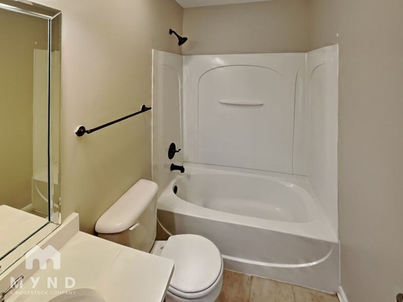 Building Photo - 5854 Lindsay Cove