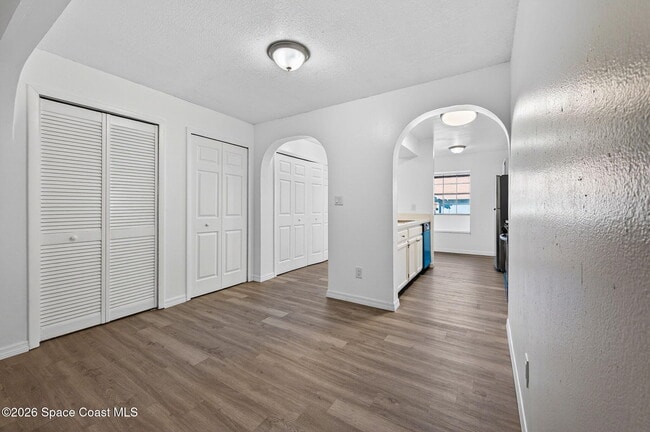 Building Photo - 2107 Hidden Grove Ln