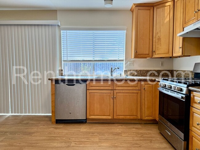 Building Photo - 10946 Decatur Rd