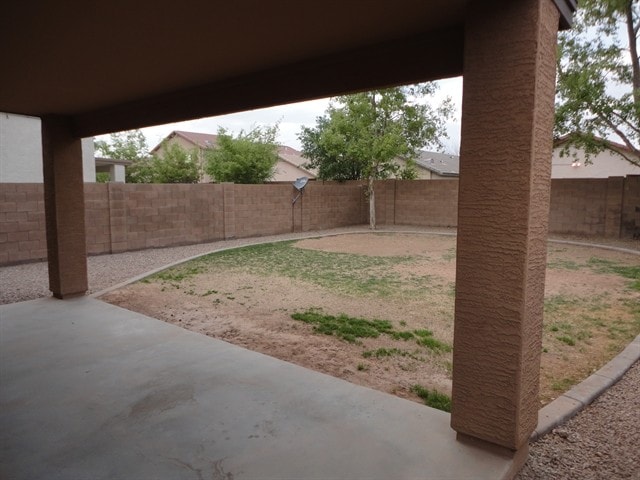 Building Photo - 386 E Daniella Dr
