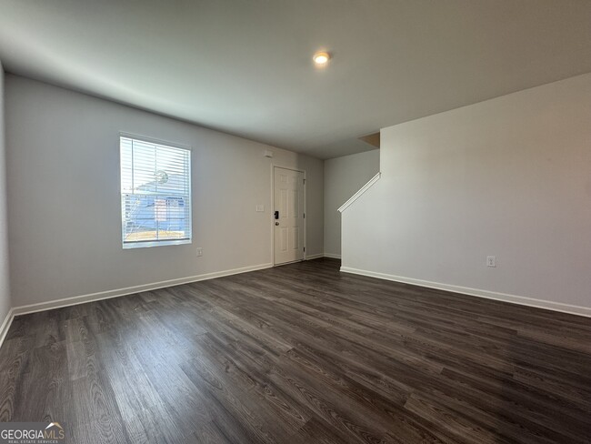 Building Photo - 528 Pemberton St