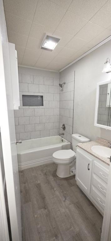 Building Photo - 1218 Wagner St