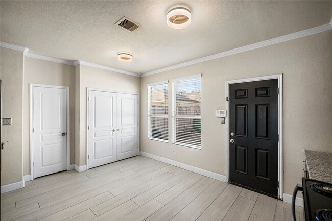 Building Photo - 9623 Gorman Brook Dr