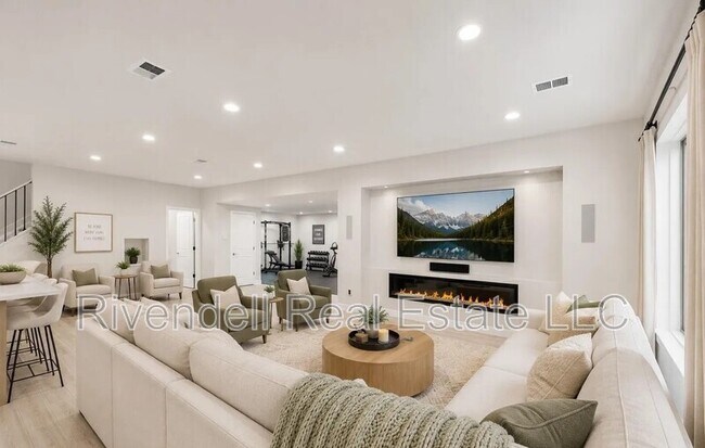 Building Photo - 13998 Shasta Daisy St