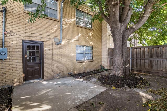 Building Photo - 3105 SW 28th Ave