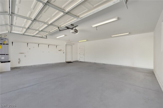 Building Photo - 7595 W Camero Ave