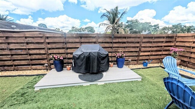 Building Photo - 7477 Mariana Dr