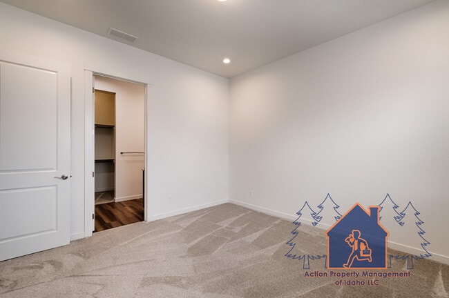 Building Photo - 8548 W Lilburn St