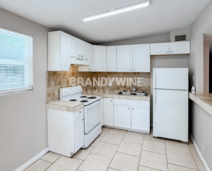 Building Photo - 2518 Congaree Dr W