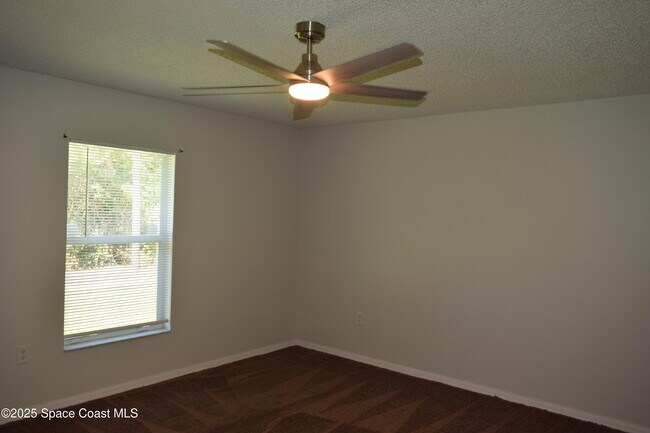 Building Photo - 939 Lyons Cir NW