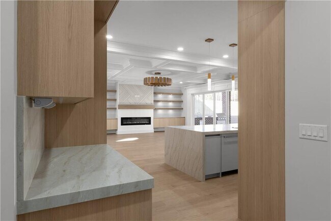 Building Photo - 407 Thunder Rd