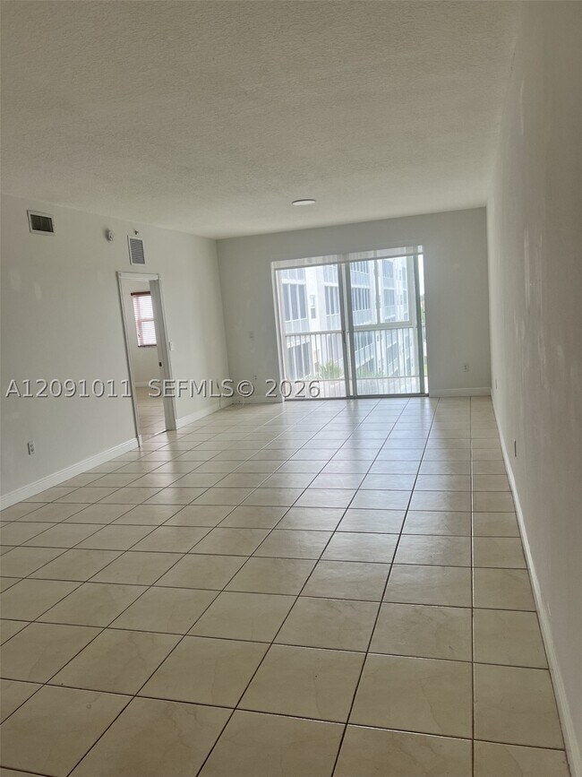 Building Photo - 10750 NW 66th St