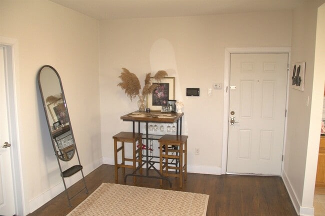 Building Photo - 412 Palisade Ave