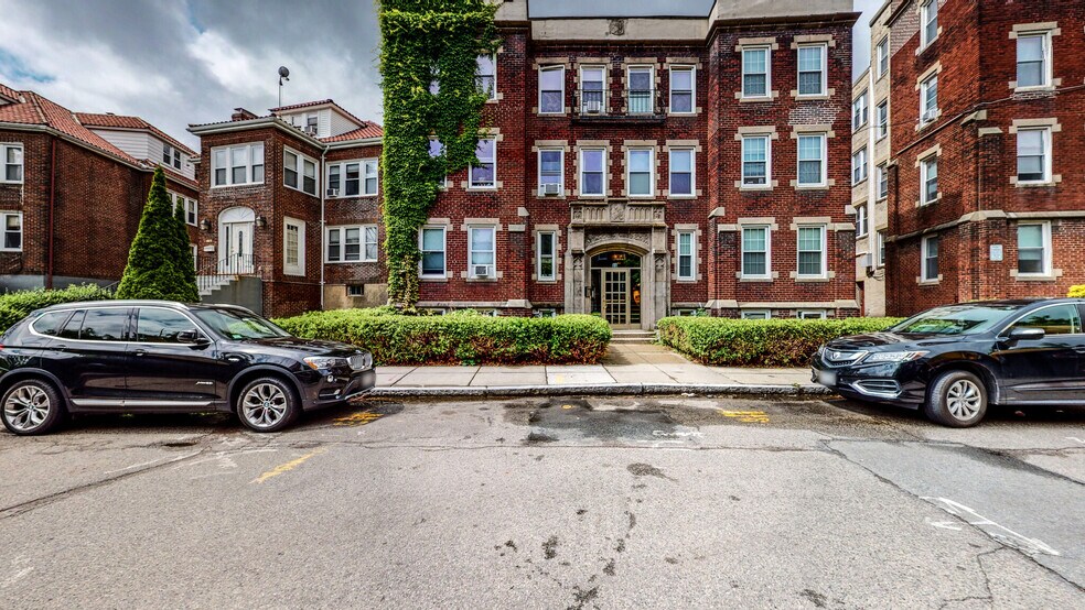 Building Photo - 15 Walbridge St