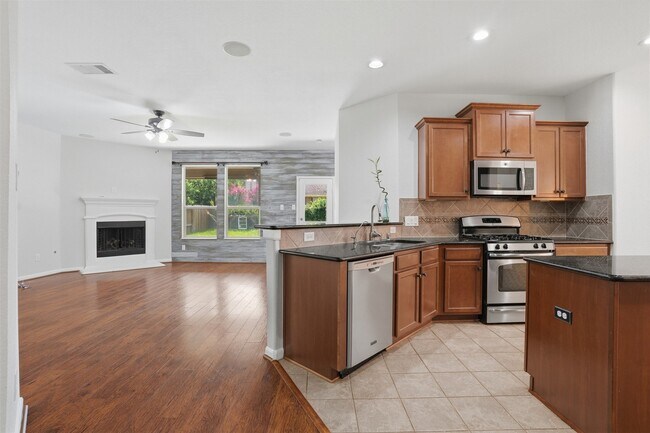 Building Photo - 11126 Celano Dr