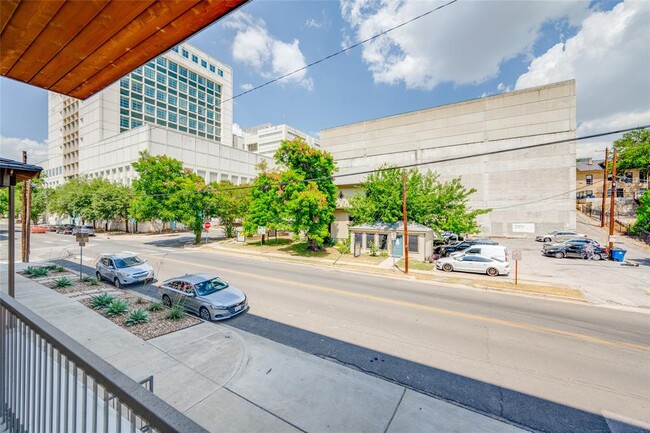 Building Photo - 908 Nueces St