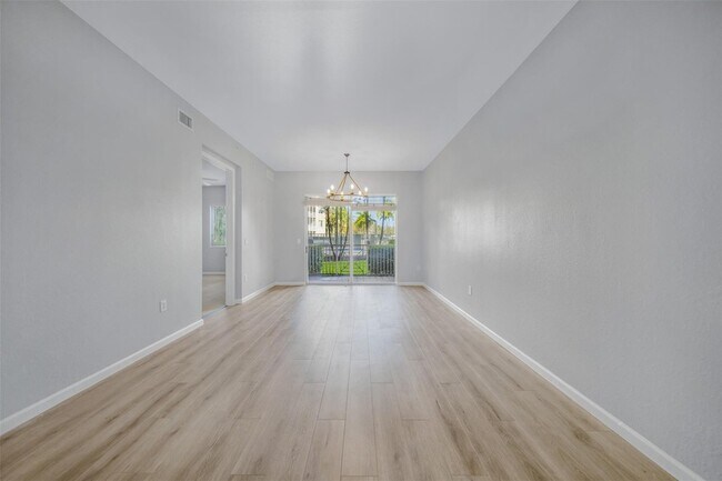 Building Photo - 3500 Oaks Clubhouse Dr