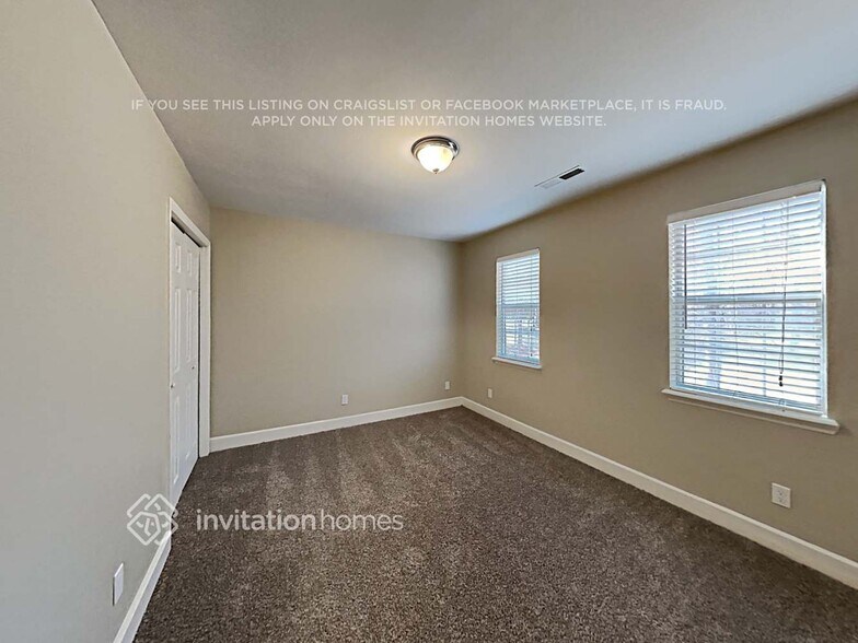 Building Photo - 6316 Grove Park Blvd