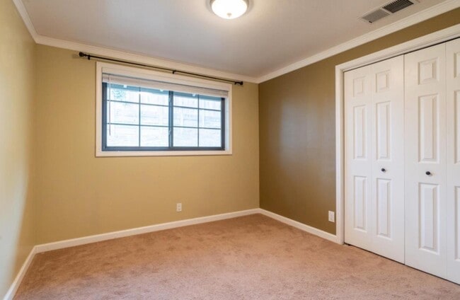 Building Photo - 363 Bancroft Way