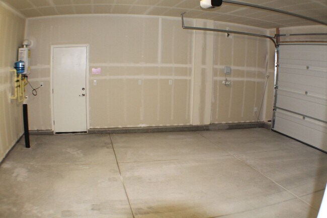 Building Photo - Lennar Home for Rent in Damante Ranch