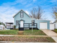 Building Photo - 501 Oak St