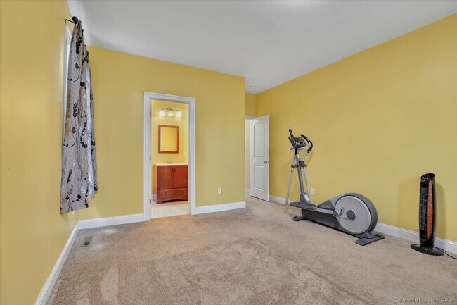 Building Photo - 188 Saddle Hill Dr