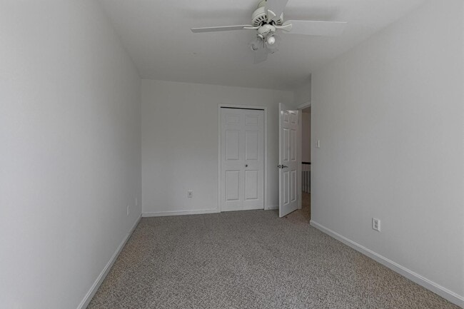 Building Photo - 1646 Stowe Rd