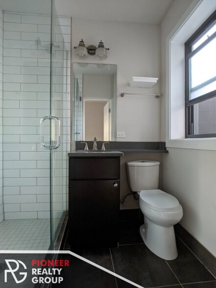 Building Photo - 2431 N Kedzie Blvd
