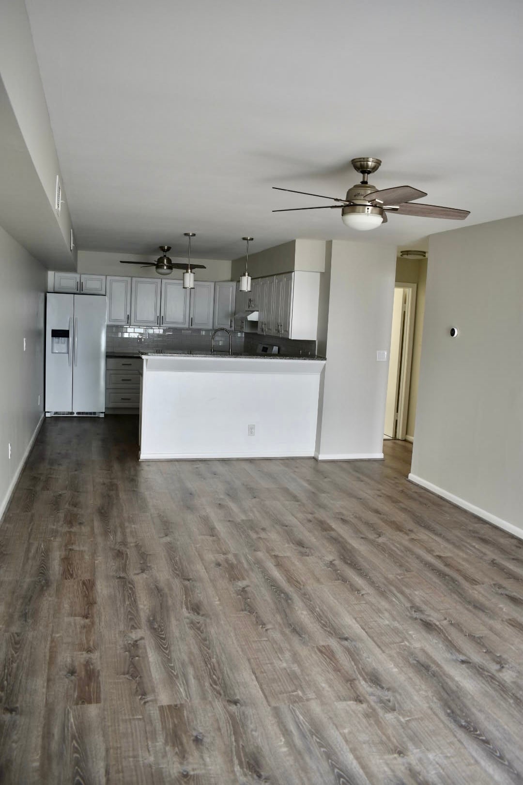 Open concept from the kitchen and living room - 215 Beach St