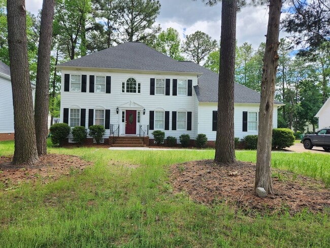 Primary Photo - 5 Bedroom Home - Colonial Heights - Convenient to Fort Lee