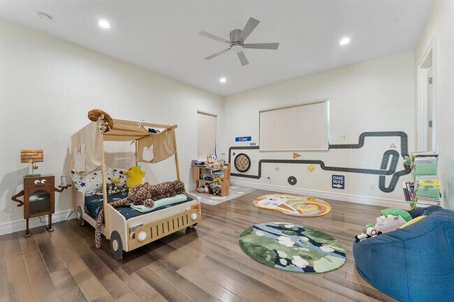 Building Photo - 9626 Vescovato Way