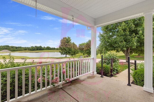 Building Photo - Charming 2-Bed Villa with Golf Views in Heritage of Hawk Ridge