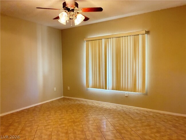 Building Photo - 2523 Romanza Rd