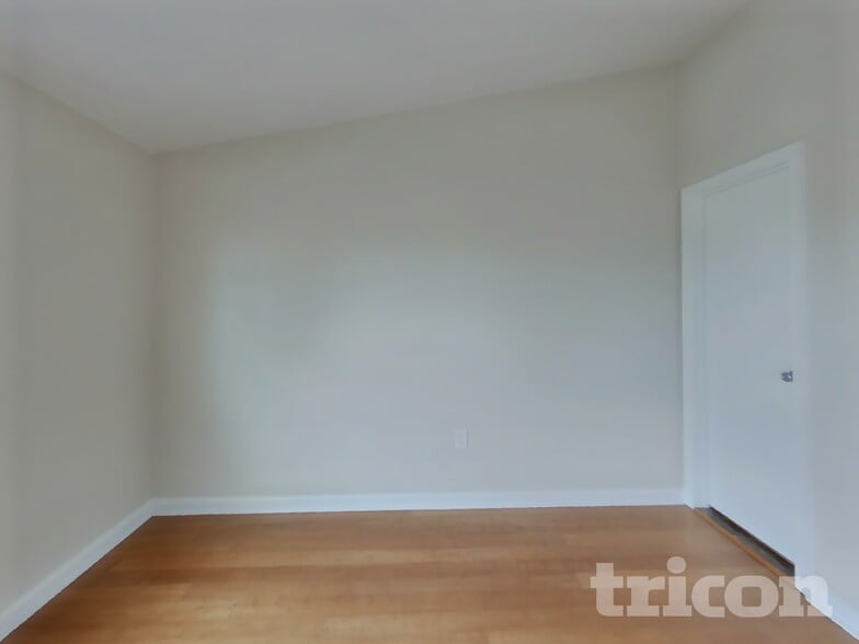 Building Photo - 50 Hamlet Dr